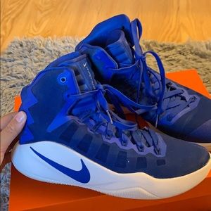 Nike hyperdunks